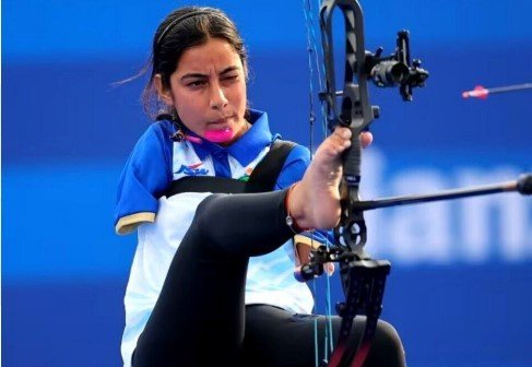 एशियन पैरा गेम्स में शीतल देवी ने लगाया अचूक निशाना, 704 पॉइंट के साथ की वर्ल्ड रिकॉर्ड की बराबरी